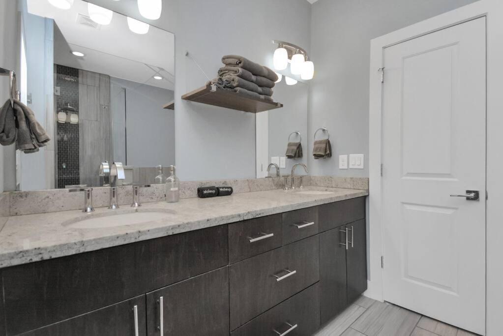 Skyline Views - Sleeps 10 Home Near Downtown Houston Kültér fotó
